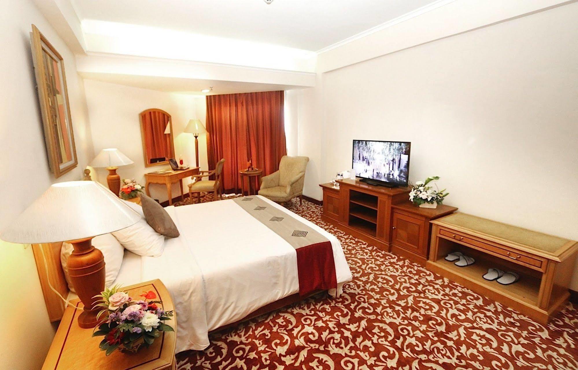 Hotel Bidakara Jakarta Exterior foto